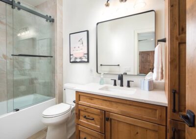 Custom Home Builder Banner Elk Bathrooms 00035