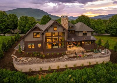 Custom Home Builder Banner Elk Sky House Exteriors 00013