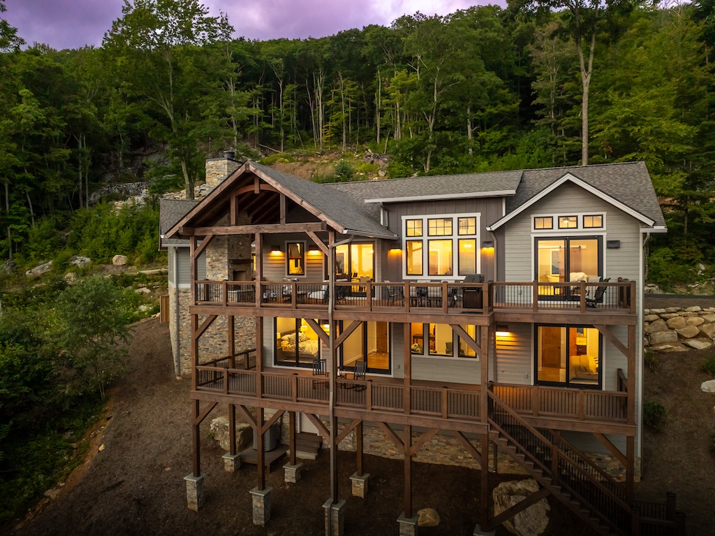 Home Builder Eagles Nest | amazing Builders at eagle nest